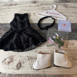 American Girl Doll Just Like You MIDNIGHT SKATE OUTFIT NEW Bouquet & Charm 2002